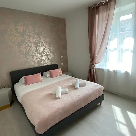 Le Nid Du Faubourg Daire Beaune (Cote d'Or)