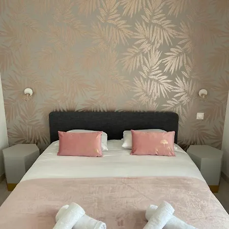 Le Nid Du Faubourg *