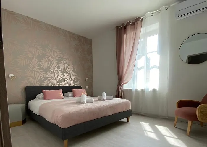 Le Nid Du Faubourg Apartment *