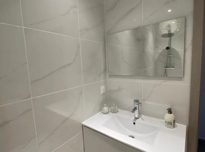 Le Nid Du Faubourg * Beaune (Cote d'Or)